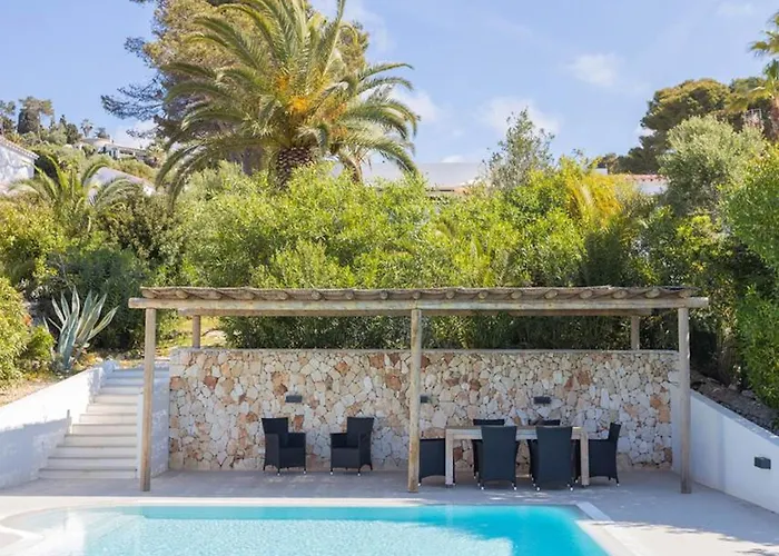 Spectacular 3 Bedrooms Carosant Panoramic Sea Views Villa *