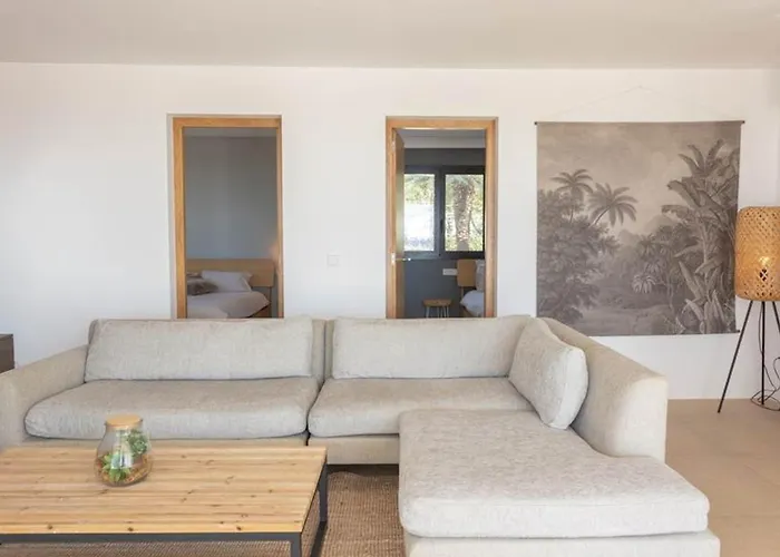 Spectacular 3 Bedrooms Carosant Panoramic Sea Views Villa